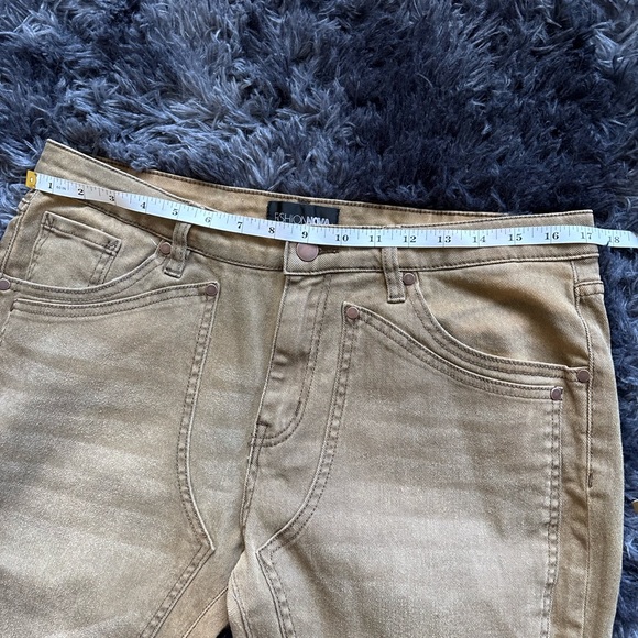 Fashion Nova Tan Straight Leg Jeans Size XL NWT Panel Detail Y2K - Picture 4 of 5
